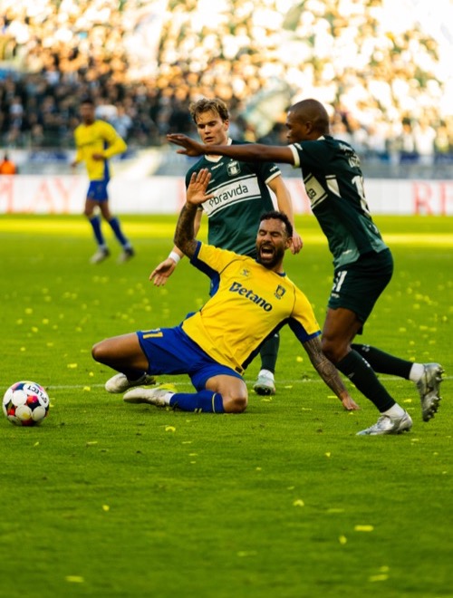 brondby-agf-superliga-191025-220034-16.jpg